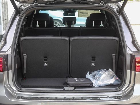 New 2026 Mercedes-Benz GLB 250 4MATIC image 24