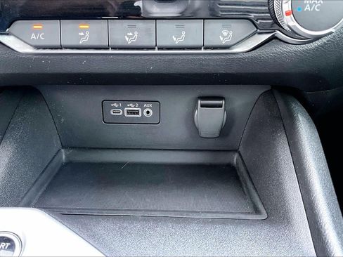 Used 2025 Nissan Altima 2.5 SV FWD image 16