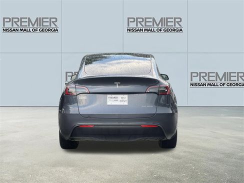 Used 2023 Tesla Model Y Long Range AWD/4WD image 24