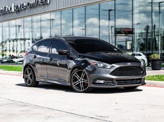 Used 2017 Ford Focus ST w/ Equipment Group 402A image 1