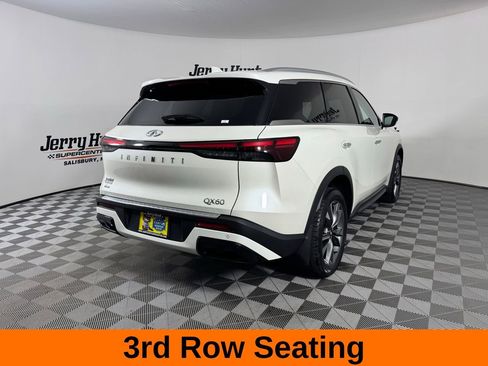 Used 2023 INFINITI QX60 Luxe w/ Performance Audio Package image 7