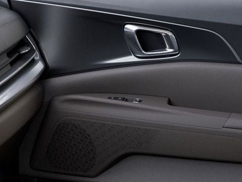 New 2026 Kia Carnival FWD image 25
