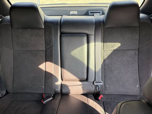 Used 2018 Dodge Challenger R/T Scat Pack RWD image 10