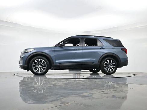 New 2026 Ford Explorer ST-Line RWD image 37