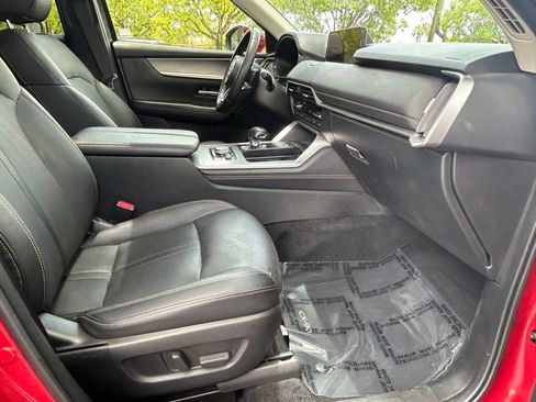 Used 2024 MAZDA CX-90 3.3 Turbo w/ Preferred Plus AWD/4WD image 30