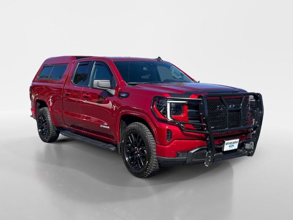 Used 2023 GMC Sierra 1500 Elevation w/ LPO, Elevation Black Package AWD/4WD image 9