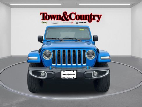 Certified 2022 Jeep Wrangler Unlimited Sahara w/ Cold Weather Group image 2