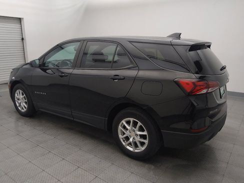 Used 2022 Chevrolet Equinox LS w/ LS Convenience Package image 3