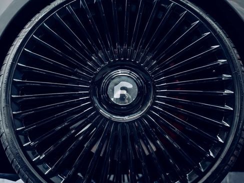 Used 2014 Rolls-Royce Wraith RWD image 8