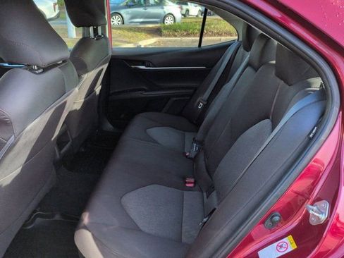 Used 2019 Toyota Camry LE FWD image 12