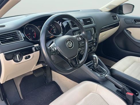 Used 2016 Volkswagen Jetta SEL Premium w/ Lighting Package image 11