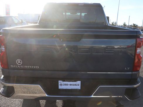 Used 2025 Chevrolet Silverado 2500 LT w/ Convenience Package image 6