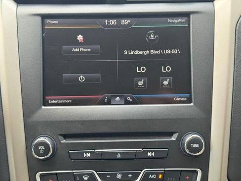 Used 2016 Ford Fusion SE w/ Equipment Group 202A FWD image 14