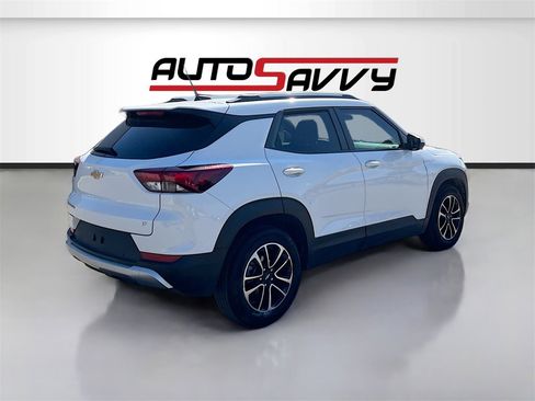 Used 2024 Chevrolet TrailBlazer LT w/ Driver Confidence Package image 7