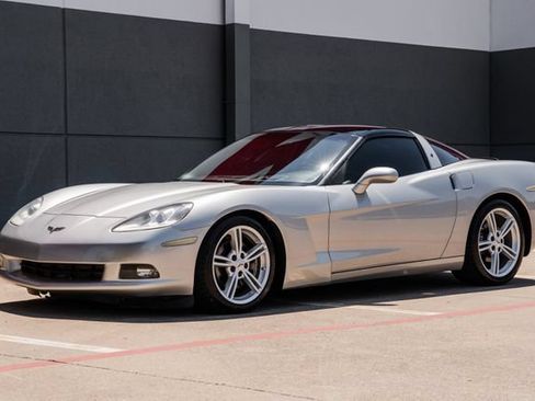 Used 2008 Chevrolet Corvette Coupe w/ Preferred Equipment Group RWD image 36