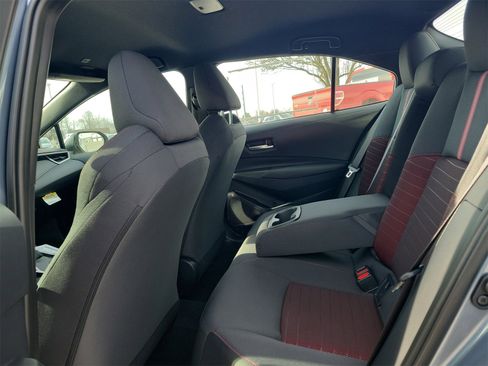 Used 2025 Toyota Corolla SE image 12