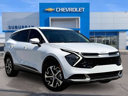 Used 2024 Kia Sportage EX FWD image 2
