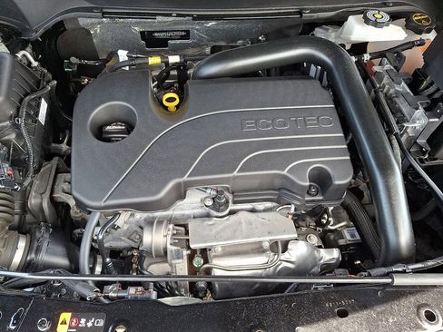 Used 2025 Chevrolet Equinox LT AWD/4WD image 28