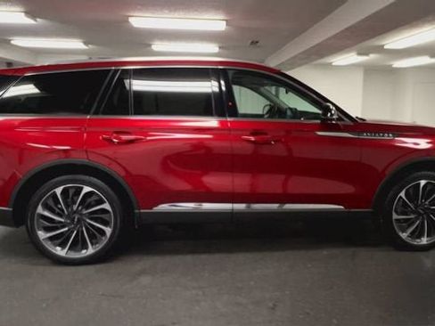 Used 2026 Lincoln Aviator Reserve w/ Illumination Package AWD/4WD image 9