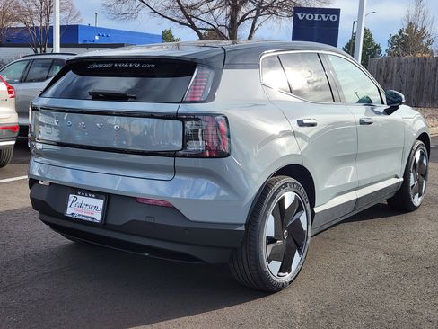 New 2026 Volvo EX30 Plus w/ Climate Package image 3