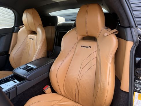 Used 2012 Aston Martin V8 Vantage S RWD image 9