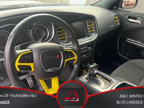 Used 2019 Dodge Charger R/T image 14