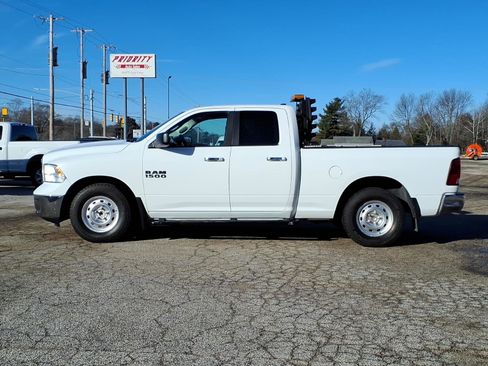 Used 2016 RAM 1500 Classic SLT image 2