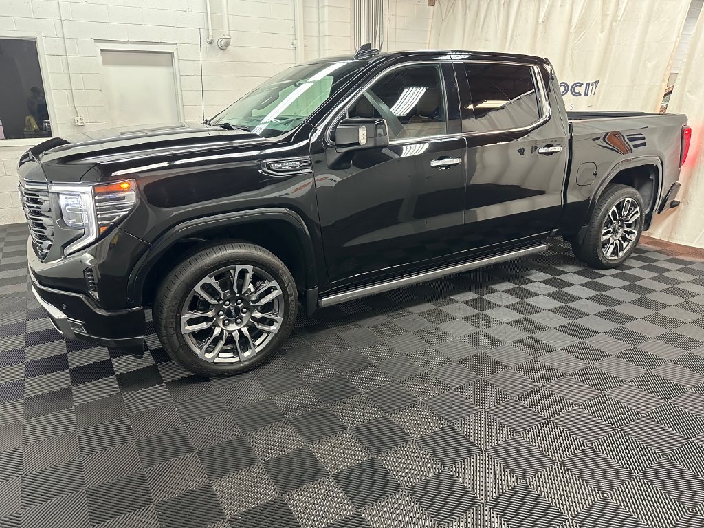 Used 2023 GMC Sierra 1500 Denali Ultimate AWD/4WD image 5