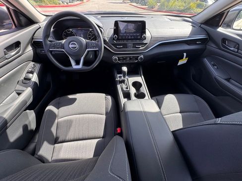 New 2026 Nissan Altima 2.5 SV FWD image 11