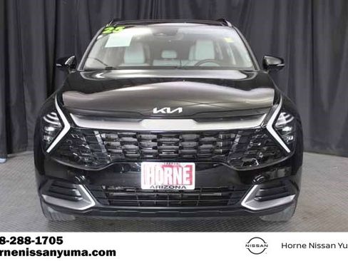 Used 2025 Kia Sportage EX w/ Premium Package image 2