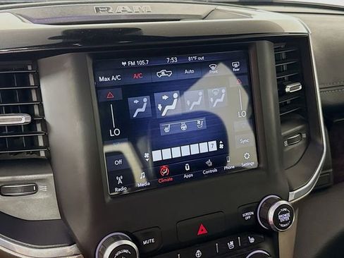 Used 2019 RAM 1500 Laramie w/ Sport Appearance Package AWD/4WD image 17