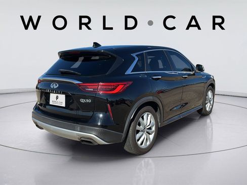Used 2019 INFINITI QX50 Pure image 17