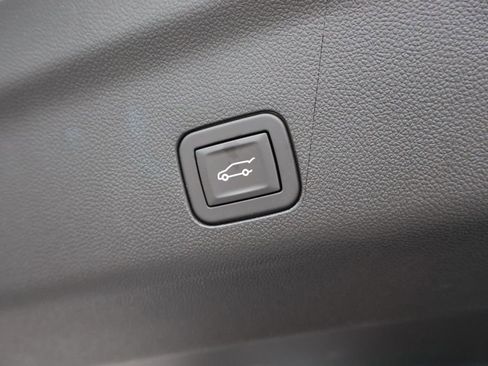 Used 2025 Cadillac Escalade Sport Platinum image 53