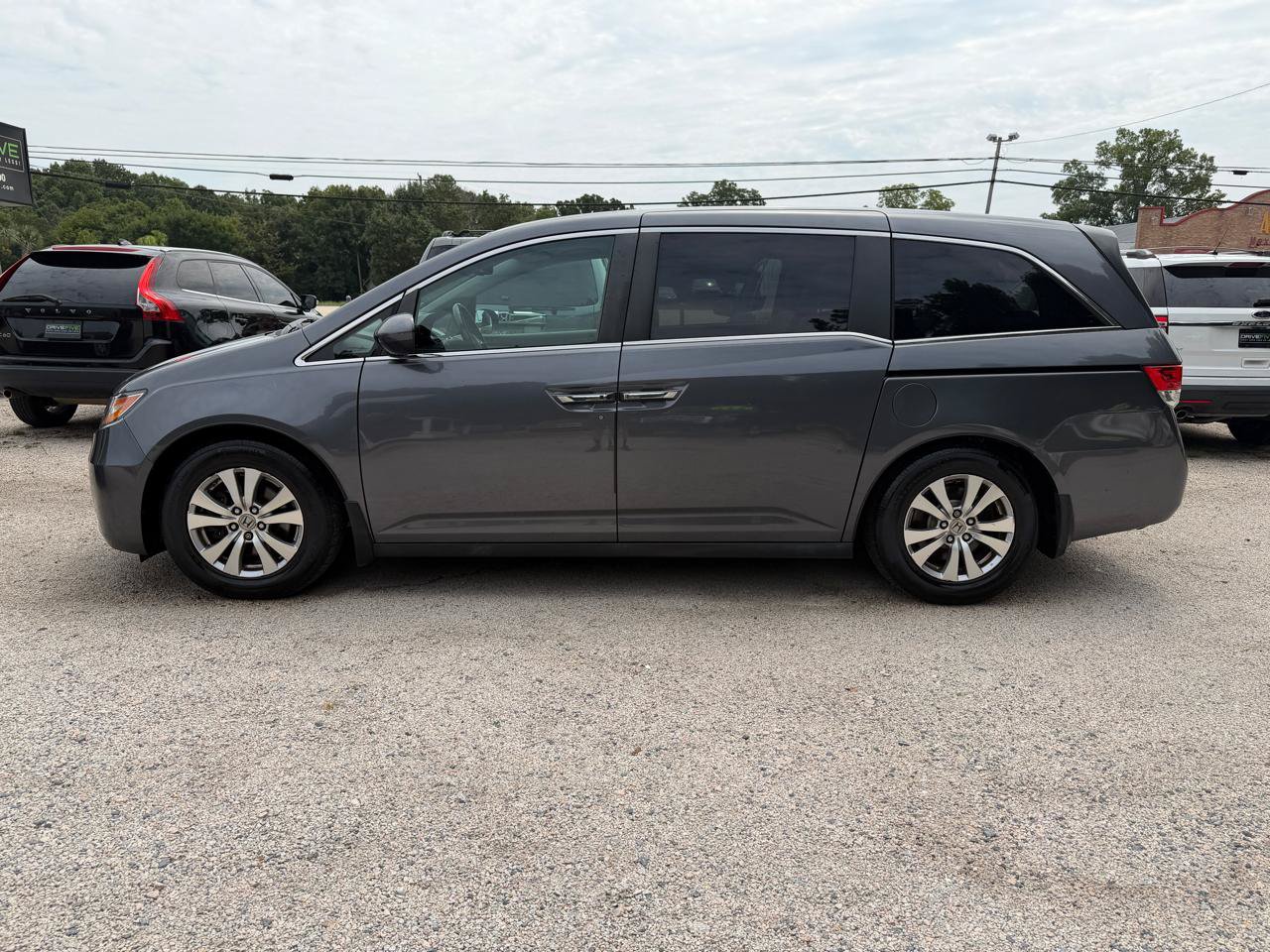 Used 2014 Honda Odyssey EX-L image 2