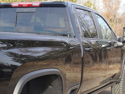 New 2026 Chevrolet Silverado 2500 ZR2 w/ LPO, Dark Essentials Package image 5