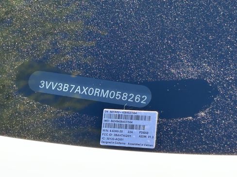 Used 2024 Volkswagen Tiguan SE FWD image 30
