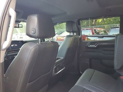 Used 2023 GMC Sierra 1500 SLT w/ SLT Premium Plus Package image 11