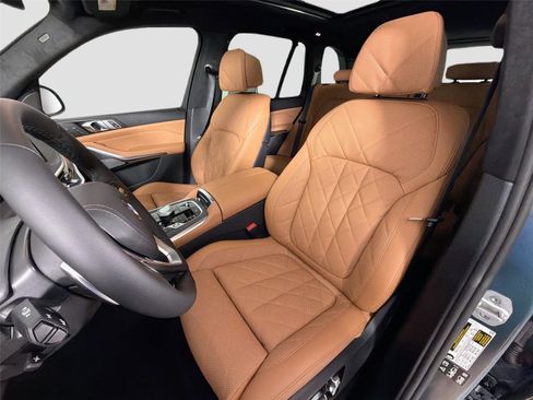 New 2026 BMW X5 xDrive40i w/ Executive Package AWD/4WD image 21