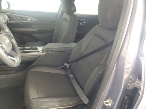 New 2026 Chevrolet Equinox EV LT image 12