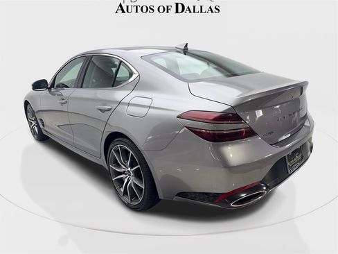 Used 2025 Genesis G70 2.5T image 9