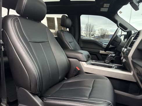 Used 2019 Ford F150 Lariat w/ Equipment Group 502A Luxury image 29