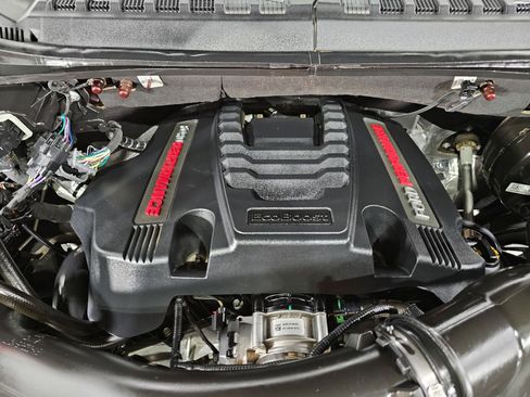 Used 2020 Ford F150 Raptor w/ Equipment Group 802A Luxury image 5