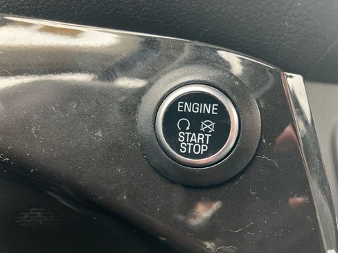 Used 2019 Ford Escape SE FWD image 23