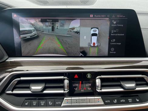 Used 2021 BMW X5 xDrive40i w/ M Sport Package image 22