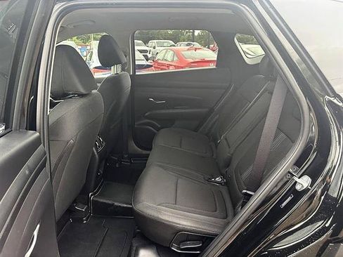 Used 2025 Hyundai Tucson SEL FWD image 40