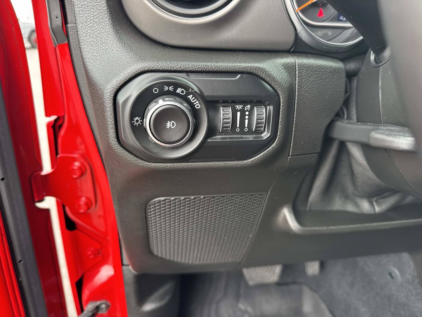 Used 2021 Jeep Wrangler Sport AWD/4WD image 26