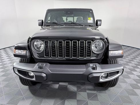 New 2025 Jeep Gladiator Sport w/ Premium Package image 3