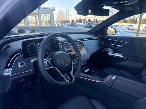 Used 2026 Mercedes-Benz E 350 4MATIC Sedan image 7