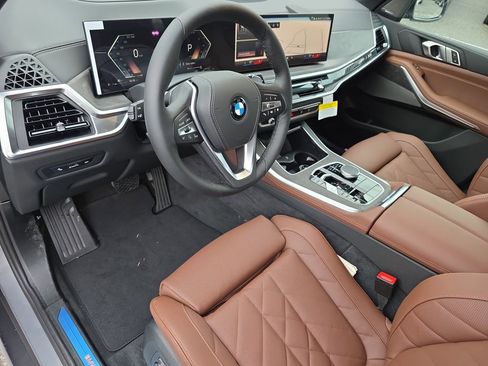 New 2026 BMW X5 xDrive40i image 9