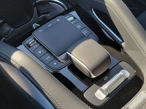 Used 2024 Mercedes-Benz GLE 53 AMG 4MATIC image 31